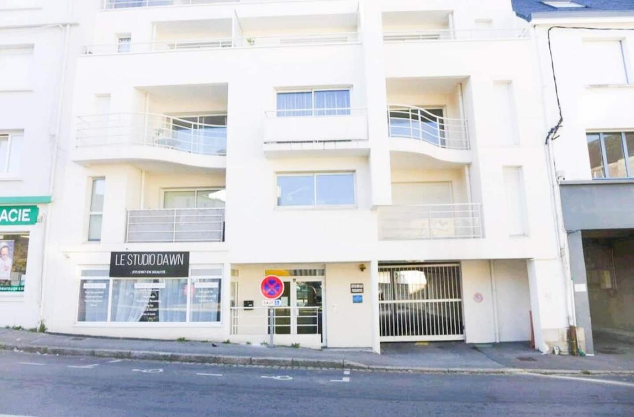 T3 Au Centre Ville Avec Balcon, Parking Gratuit カンペール エクステリア 写真